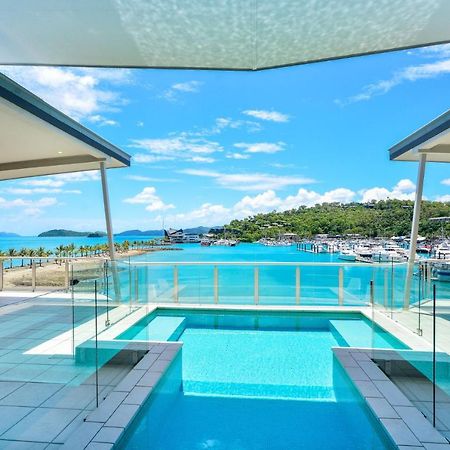 Pavillions Penthouse 25 - Luxury Waterfront Apartment With Private Roof Top Pool And Buggy Hamilton Island Bagian luar foto