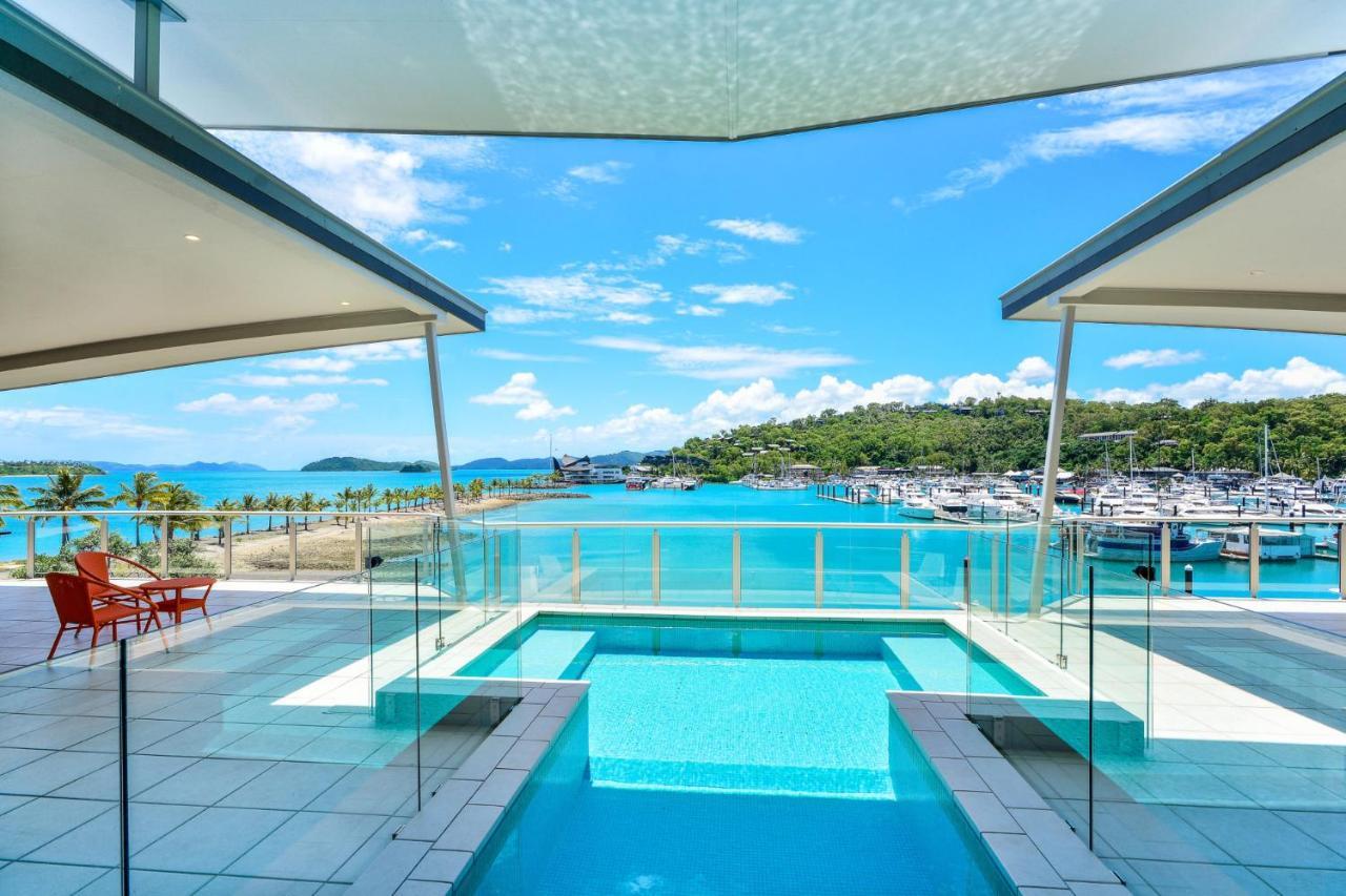 Pavillions Penthouse 25 - Luxury Waterfront Apartment With Private Roof Top Pool And Buggy Hamilton Island Bagian luar foto