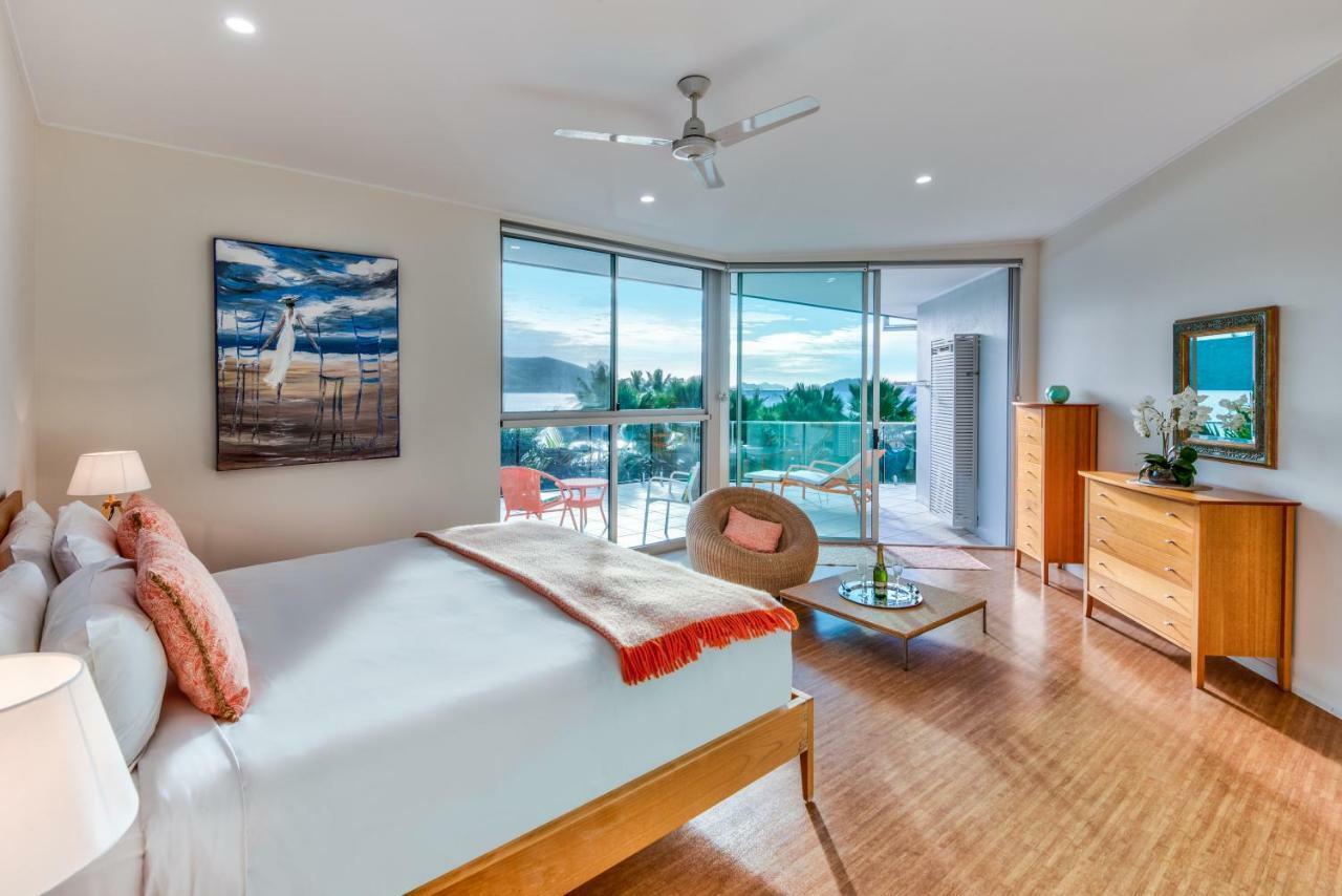 Pavillions Penthouse 25 - Luxury Waterfront Apartment With Private Roof Top Pool And Buggy Hamilton Island Bagian luar foto