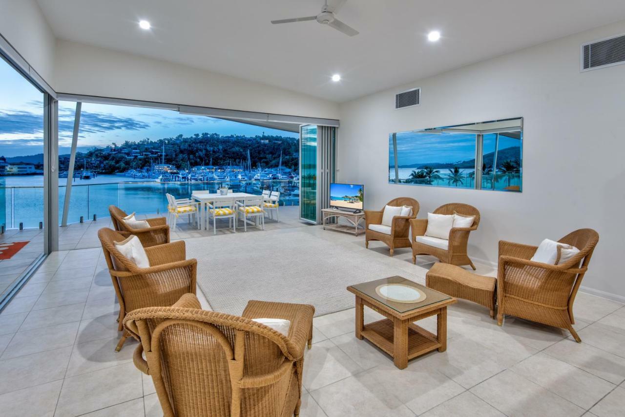 Pavillions Penthouse 25 - Luxury Waterfront Apartment With Private Roof Top Pool And Buggy Hamilton Island Bagian luar foto