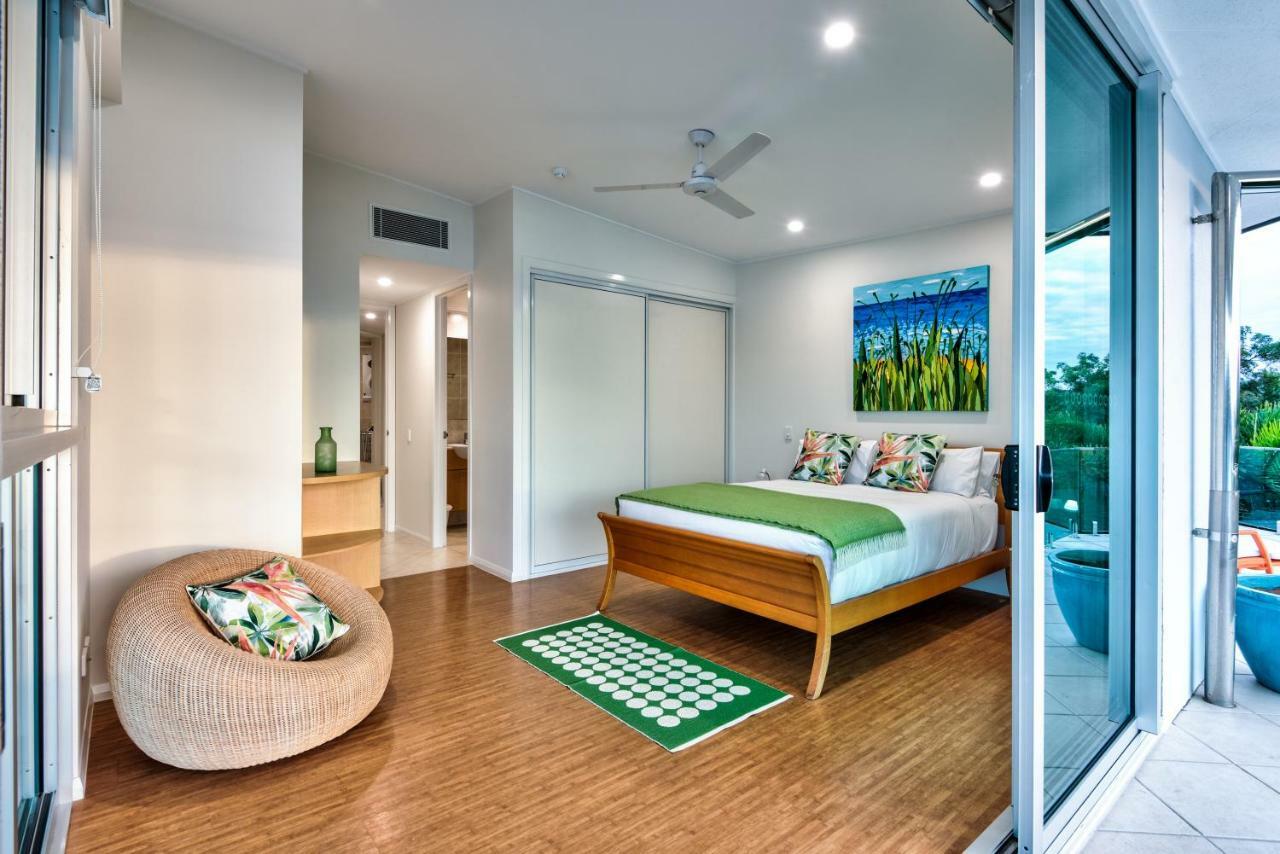 Pavillions Penthouse 25 - Luxury Waterfront Apartment With Private Roof Top Pool And Buggy Hamilton Island Bagian luar foto