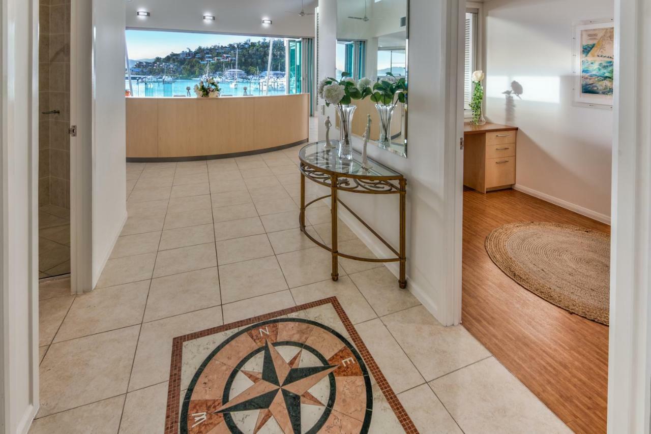 Pavillions Penthouse 25 - Luxury Waterfront Apartment With Private Roof Top Pool And Buggy Hamilton Island Bagian luar foto