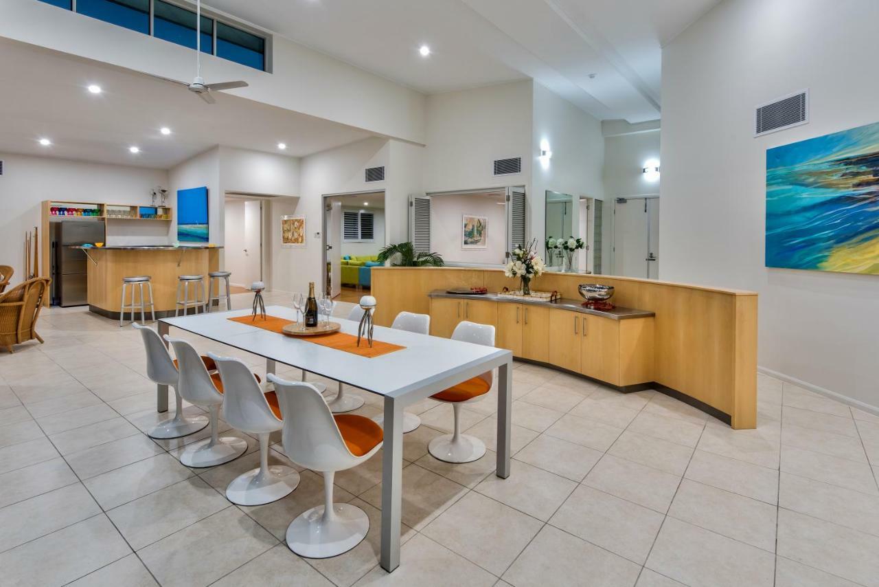 Pavillions Penthouse 25 - Luxury Waterfront Apartment With Private Roof Top Pool And Buggy Hamilton Island Bagian luar foto